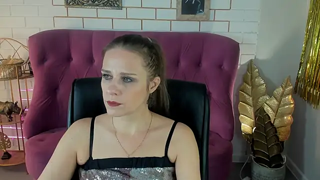 EmiliaBedy online show from February 2025 09:19:01 AM