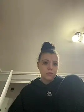 bunnythetailor online show from February 2026 09:00:01 PM