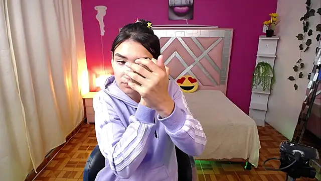 Sofii cutee online show from March 2025 02:30:01 PM