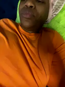 Boneca25 online show from November 2025 06:30:02 AM