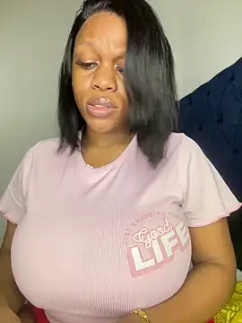 Boneca25 online show from December 2025 01:50:02 PM