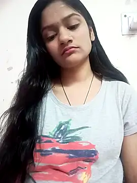 Tanu-00 online show from October 2025 04:37:02 PM