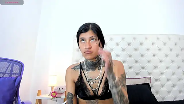 Snapshot of esmeralda06 chatting on July 2026 04:35:02 PM esmeralda06 online show from July 2026 04:35:02 PM