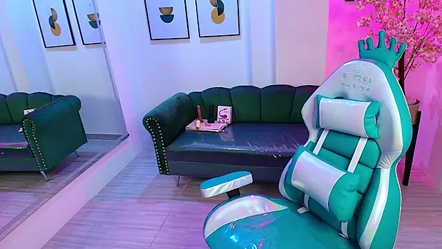 Milu ballmer online show from February 2025 03:10:02 PM