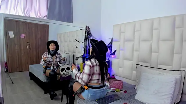 Ariana rouse online show from October 2025 04:41:01 PM