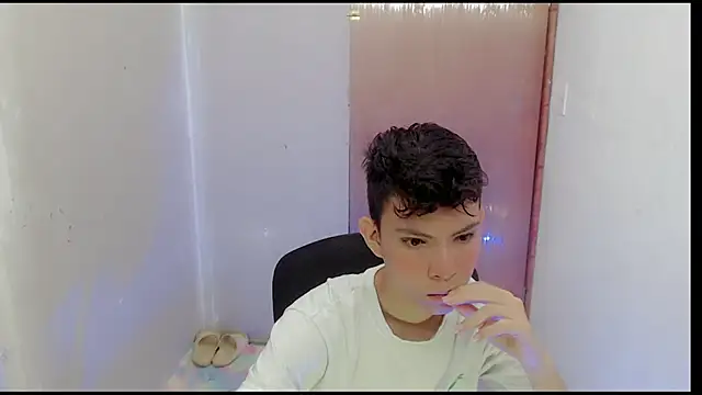 Alexxx lov online show from January 2025 12:37:02 PM