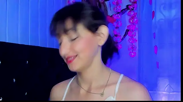 Snapshot of vicky__skinny_1 chatting on February 2025 03:10:01 PM vicky  skinny 1 online show from February 2025 03:10:01 PM