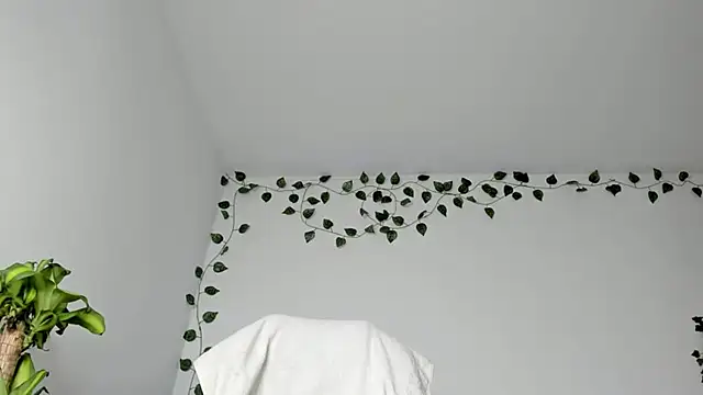 viankaa miller online show from March 2025 01:35:02 AM