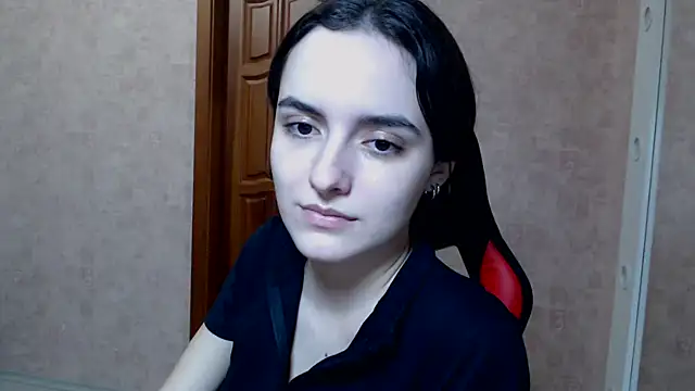 Snapshot of AmelieBanshee chatting on October 2025 11:20:01 PM AmelieBanshee online show from October 2025 11:20:01 PM