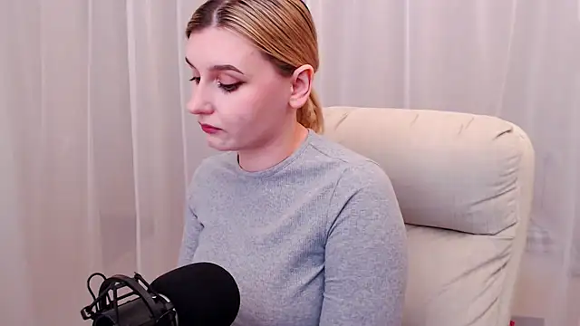 Freya Celestial online show from February 2025 01:53:02 PM