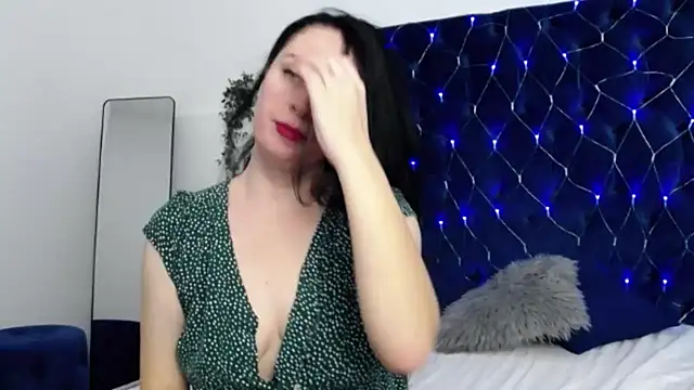 JacquelineElle online show from March 2025 06:11:02 PM