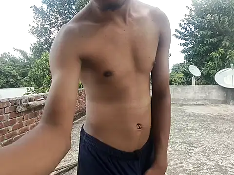 Snapshot of HomeCum chatting on October 2025 07:31:02 AM HomeCum online show from October 2025 07:31:02 AM