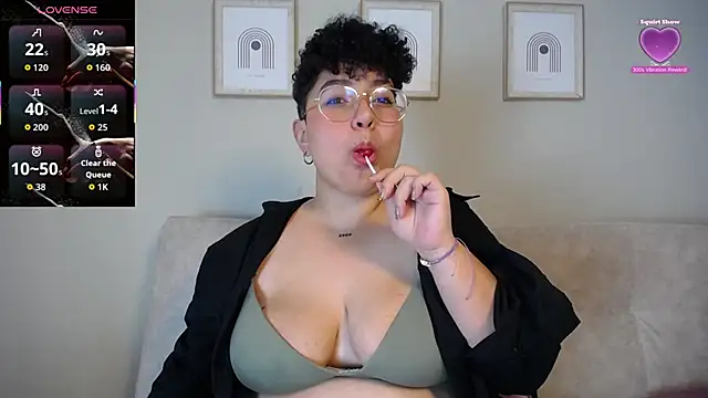 curly cam queen69 online show from October 2025 03:34:02 AM