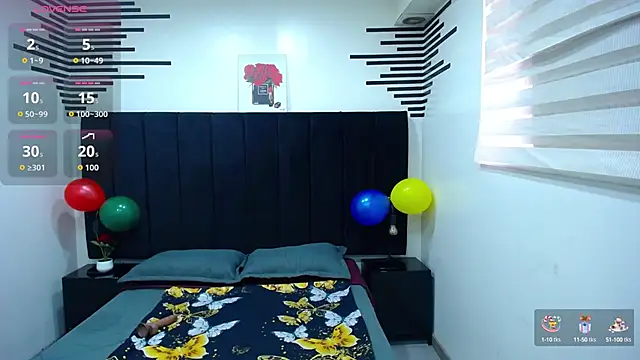 CamiilaReyes online show from October 2025 01:44:01 PM