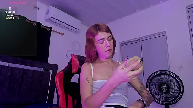 Nicol TransGirl online show from October 2025 03:18:01 AM