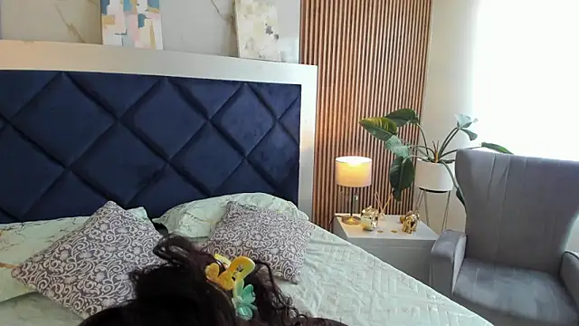 IsabelaWoods online show from April 2026 10:20:01 PM