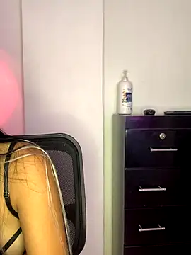 Miss karol online show from October 2025 05:57:02 PM