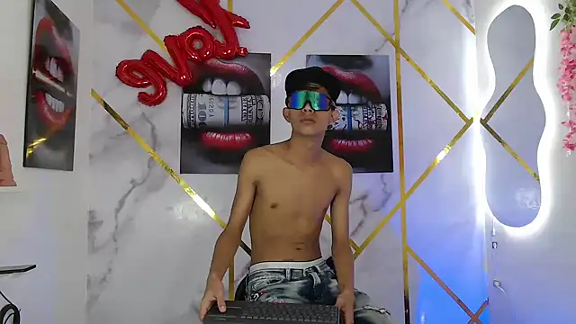 KING STYLE2 online show from March 2025 05:52:01 PM