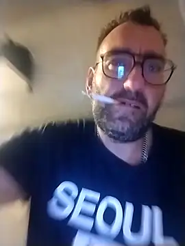 Snapshot of Hardasanut chatting on November 2025 11:04:02 PM Hardasanut online show from November 2025 11:04:02 PM