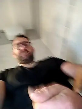 Snapshot of Hardasanut chatting on November 2025 09:20:01 AM Hardasanut online show from November 2025 09:20:01 AM