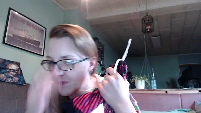 Snapshot of Astrid-Gilbert chatting on January 2025 08:22:01 AM Astrid-Gilbert online show from January 2025 08:22:01 AM