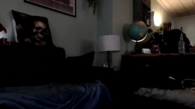 Snapshot of Astrid-Gilbert chatting on February 2025 11:32:02 AM Astrid-Gilbert online show from February 2025 11:32:02 AM