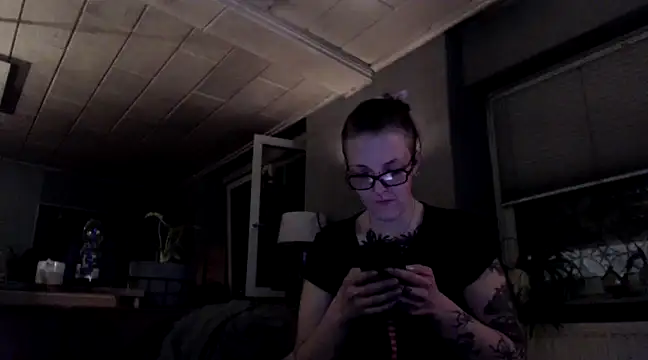 Snapshot of Astrid-Gilbert chatting on March 2025 06:12:01 PM Astrid-Gilbert online show from March 2025 06:12:01 PM