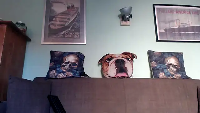 Snapshot of Astrid-Gilbert chatting on March 2025 08:09:02 AM Astrid-Gilbert online show from March 2025 08:09:02 AM