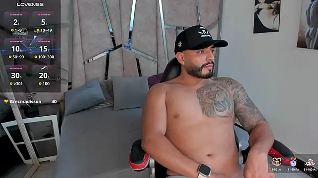 Snapshot of LeandroRusso chatting on January 2025 01:37:02 AM LeandroRusso online show from January 2025 01:37:02 AM