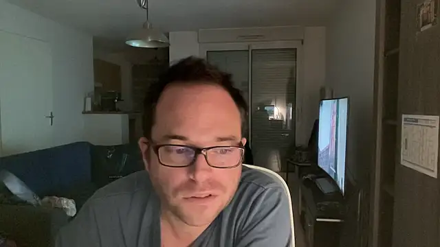 Funnyjul31 online show from January 2026 07:37:02 PM