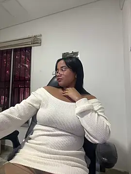 my cam online show from February 2025 08:00:01 PM