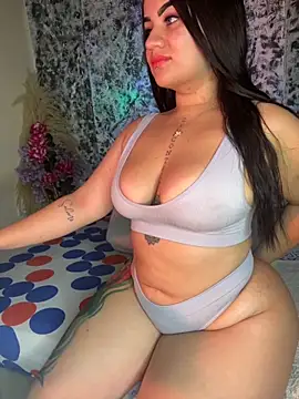 alexa cf online show from October 2025 06:23:02 AM