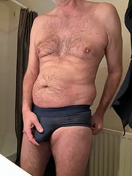 Snapshot of vincent1522 chatting on January 2025 07:04:02 AM vincent1522 online show from January 2025 07:04:02 AM