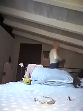 divinaerotica online show from March 2025 04:32:02 PM