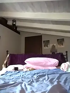 divinaerotica online show from February 2026 02:22:02 PM