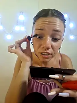 Snapshot of maryjanestar chatting on March 2025 03:45:01 AM maryjanestar online show from March 2025 03:45:01 AM