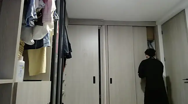 Snapshot of miketwink chatting on March 2025 04:19:01 AM miketwink online show from March 2025 04:19:01 AM