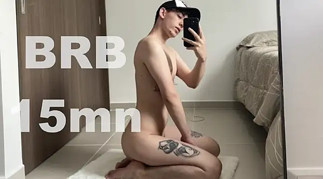 Snapshot of miketwink chatting on March 2025 12:04:01 AM miketwink online show from March 2025 12:04:01 AM