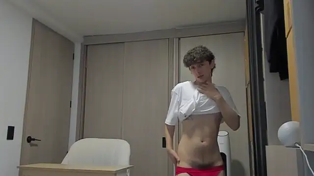 Snapshot of miketwink chatting on September 2025 10:54:01 PM miketwink online show from September 2025 10:54:01 PM