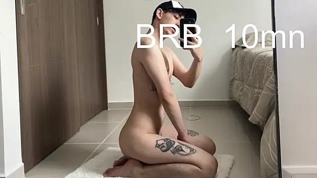 Snapshot of miketwink chatting on September 2025 10:48:02 PM miketwink online show from September 2025 10:48:02 PM