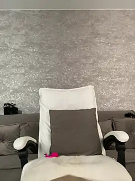 LillySquirtShot online show from April 2026 11:13:02 PM