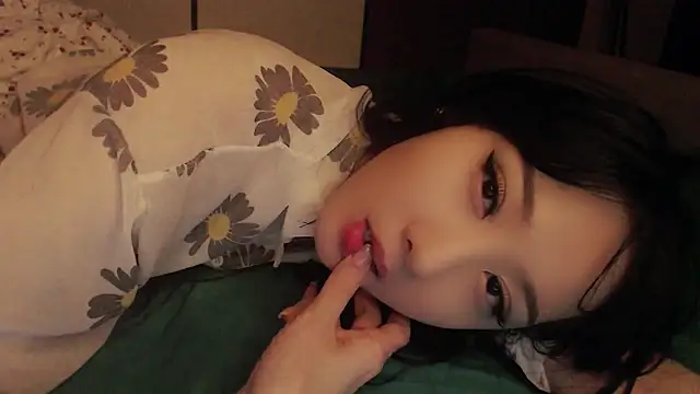 Fudzik0 online show from February 2026 03:37:02 AM