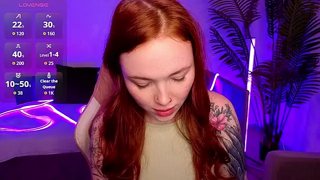 Snapshot of Maya_Light chatting on November 2025 09:45:01 AM Maya Light online show from November 2025 09:45:01 AM