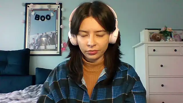 Snapshot of LariceSexy chatting on October 2025 01:15:02 PM LariceSexy online show from October 2025 01:15:02 PM