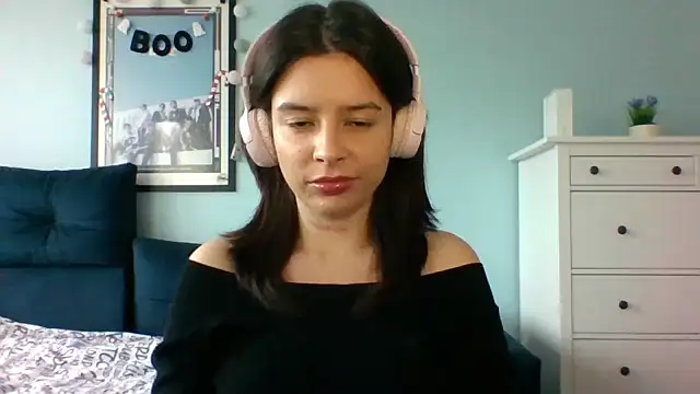 Snapshot of LariceSexy chatting on November 2025 01:21:02 PM LariceSexy online show from November 2025 01:21:02 PM