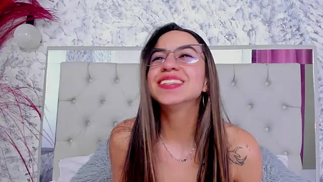 Ariana greenblat online show from December 2025 07:53:02 PM