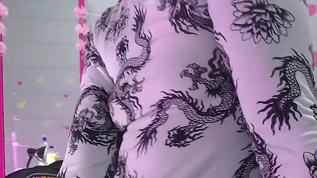 Ariasmithog online show from November 2025 02:17:01 PM