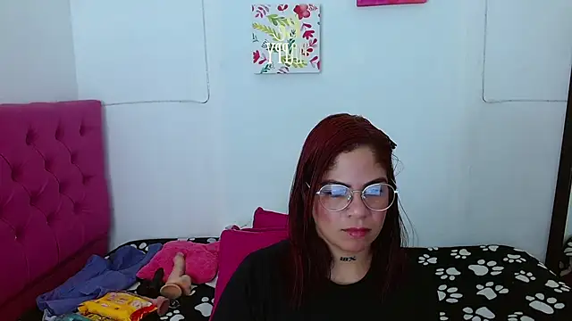 Snapshot of hornny_cougar chatting on February 2025 02:50:01 AM hornny cougar online show from February 2025 02:50:01 AM