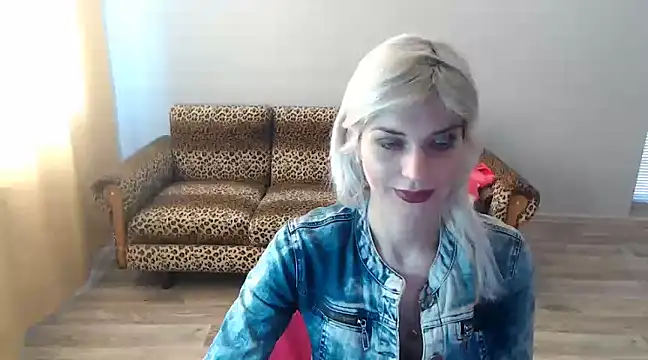 Snapshot of SexyBeatriice chatting on February 2025 07:11:02 AM SexyBeatriice online show from February 2025 07:11:02 AM