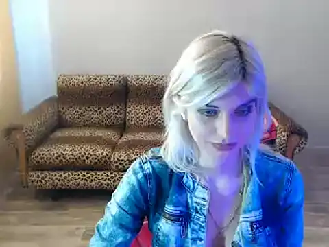 Snapshot of SexyBeatriice chatting on February 2025 10:41:01 AM SexyBeatriice online show from February 2025 10:41:01 AM